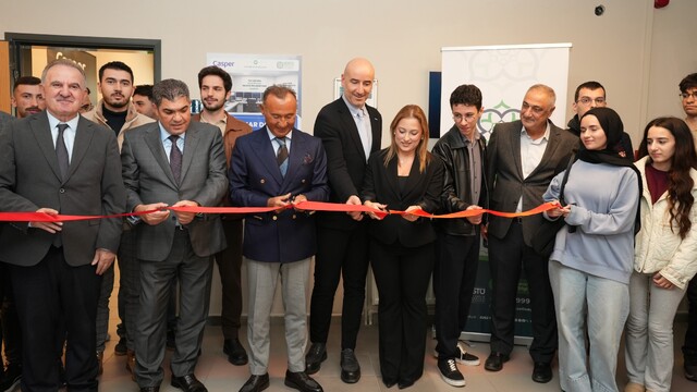 KOSTÜ'de öğrenciler bu laboratuvarda deneyim kazanacak - Kocaeli Son Dakika Haberleri - Habertürk Yerel Haberler